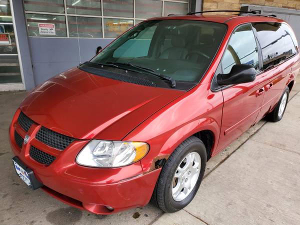 2004 DODGE GRAND CARAVAN - - by dealer - vehicle for sale in MILWAUKEE WI 53209, WI