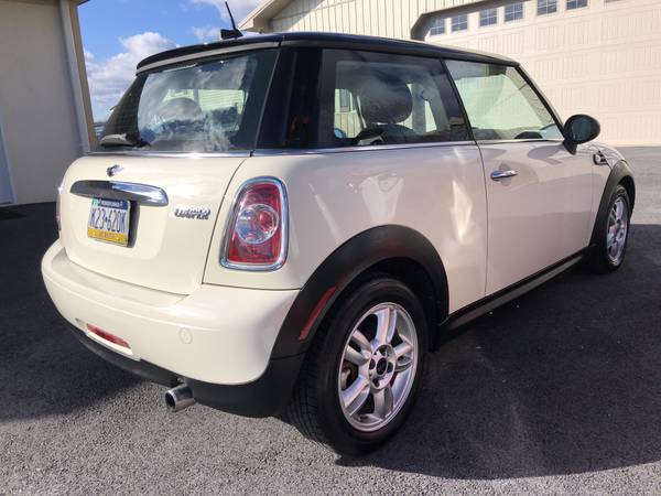 2011 Mini Cooper 6 Speed Manual Premium & Wired Packages Clean... for sale in Palmyra, PA – photo 4