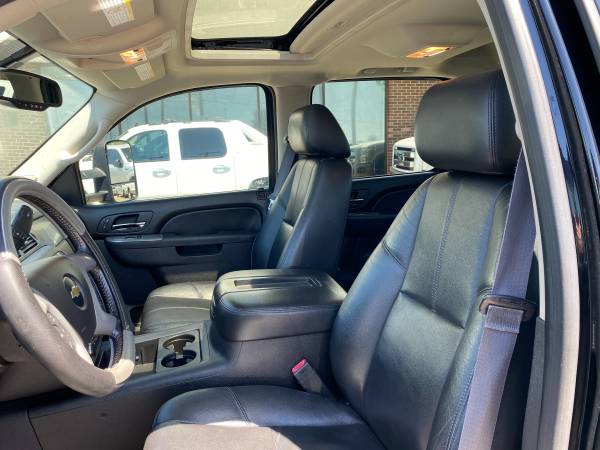 2014 Chevrolet Silverado 3500HD LTZ - - by dealer for sale in Springfield, IL – photo 8