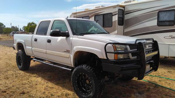 lifted chevy duramax 4x4 diesel/trade for sale in Reno, NV