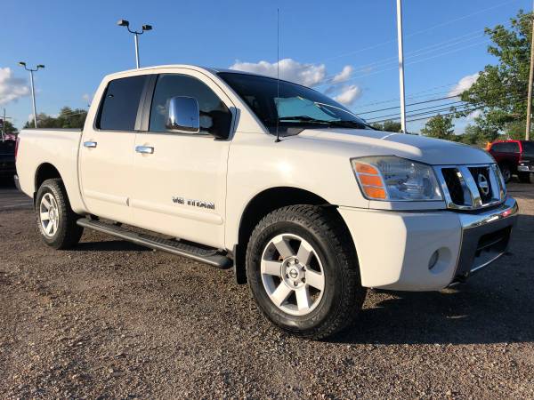 Clean Carfax! 2007 Nissan Titan! 4x4! Crew Cab! Nice! Loaded! for sale in Ortonville, MI – photo 7