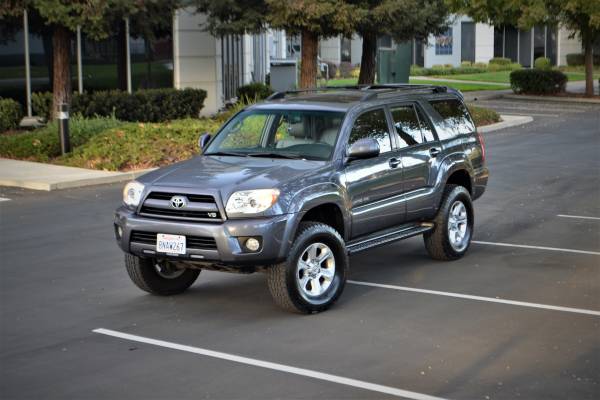2006 TOYOTA 4RUNNER LIMITED V8 * * - cars & trucks - by owner -... for sale in Citrus Heights, NV – photo 2