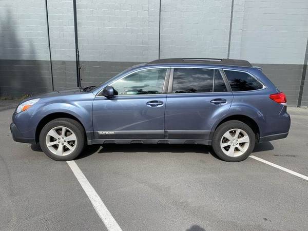 Blue 2013 Subaru Outback 2.5i Premium AWD 4dr Wagon CVT Traction Contr for sale in Lynnwood, WA – photo 2