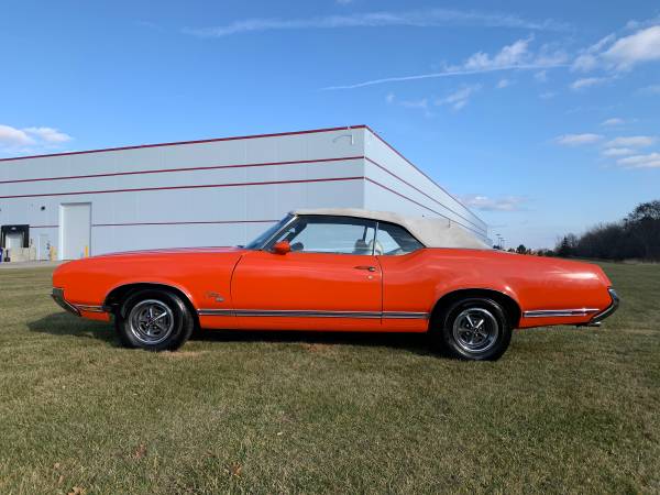 1970 Olds Cutlass Convertible SX - cars & trucks - by owner -... for sale in Menomonee Falls, WI – photo 4