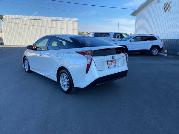 2017 *Toyota* *Prius* *Four* White - cars & trucks - by dealer -... for sale in Wenatchee, WA – photo 4