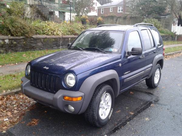 2005 Jeep Liberty 4X4, 124k, New Brakes, Drives Great for sale in Shillington, PA – photo 2