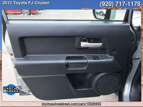 2012 TOYOTA FJ CRUISER BASE 4X4 4DR SUV 5A Family owned since 1971 for sale in MENASHA, WI – photo 19