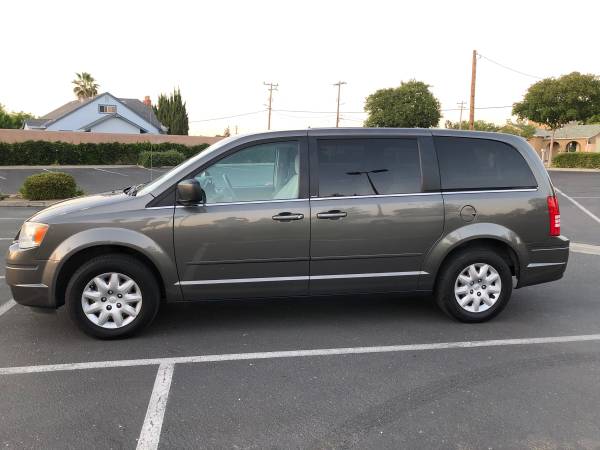 2010 Chrysler Town & Country for sale in Modesto, CA – photo 2