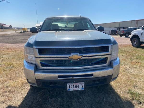 Chevy Silverado LTZ 2010 2500HD - cars & trucks - by owner - vehicle... for sale in Brandon, SD – photo 3