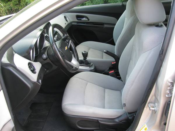 2013 CHEVY CRUZE ECO...4CYL 6SPD MANAUL..ENJOY 4O+ MPG!!!! for sale in Knoxville, TN – photo 7