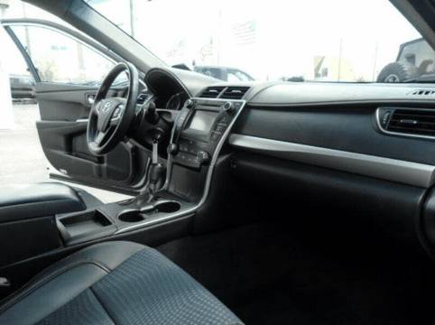 Toyota Camry SE 2015 10, 300 OBO for sale in Denham Springs, LA – photo 11