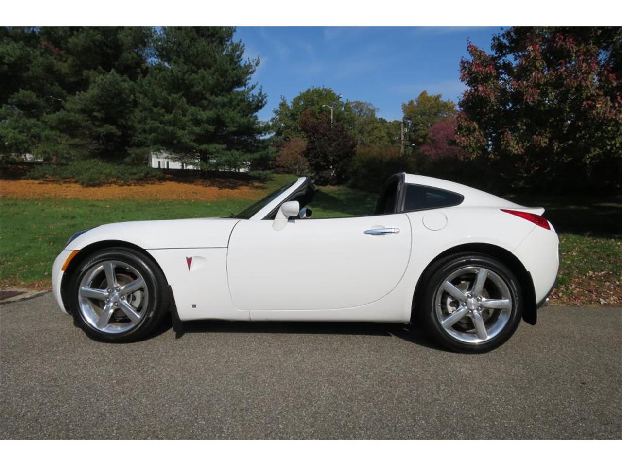 2009 Pontiac Solstice for sale in Milford City, CT – photo 11