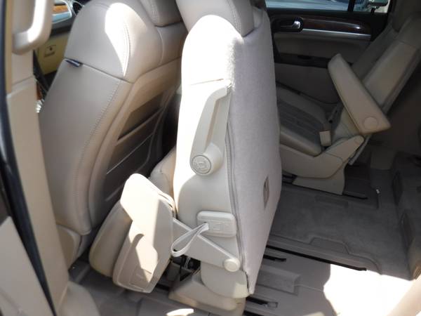 2008 Buick Enclave - - by dealer - vehicle automotive for sale in New Port Richey , FL – photo 11