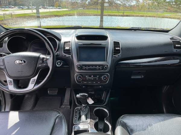 2014 Kia Sorento Limited-SXL Sport Utility 4D - - by for sale in Westmont, IL – photo 11