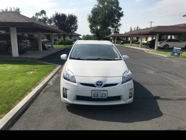 Toyota Prius Five - cars & trucks - by owner - vehicle automotive sale for sale in Moses Lake, WA – photo 3