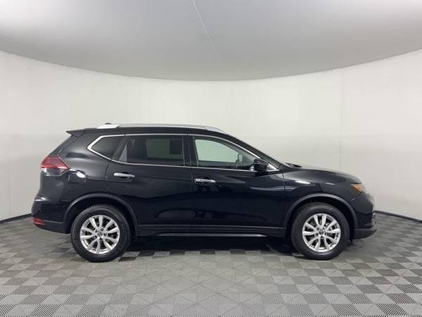 2019 Nissan Rogue SV - EASY FINANCING! - cars & trucks - by dealer -... for sale in Portland, OR – photo 2