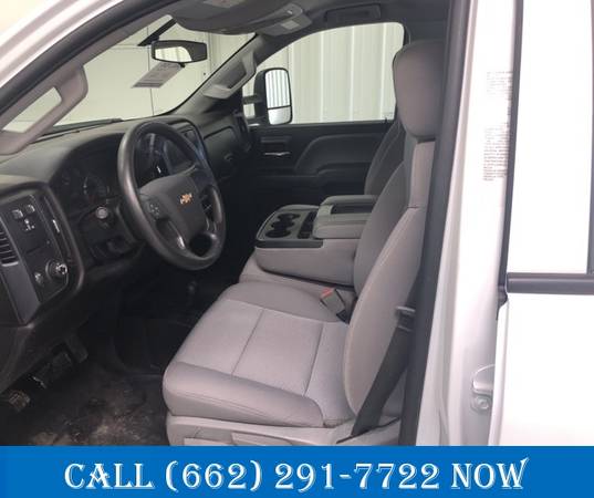 2018 Chevrolet Silverado 3500HD Diesel 4X4 Crew Cab DRW Flat Bed Truck for sale in Ripley, MS – photo 12