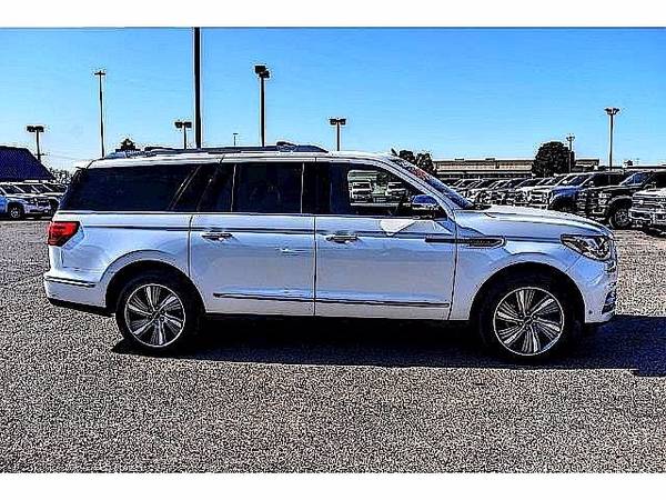 2018 Navigator - cars & trucks - by dealer - vehicle automotive sale for sale in Midland, TX – photo 3