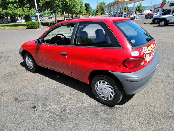 1997 GEO METRO LOW MILES 5SPEED GREAT MPG - - by for sale in Fairview, OR – photo 5
