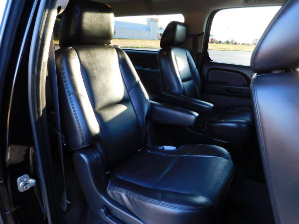 LIFTED 11 CHEVY SUBURBAN 1500 LTZ 4X4 *LEATHER SUNROOF NEW... for sale in KERNERSVILLE, NC – photo 20