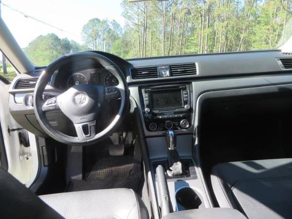 2014 Volkswagen Passat SE - cars & trucks - by dealer - vehicle... for sale in Pensacola, AL – photo 20