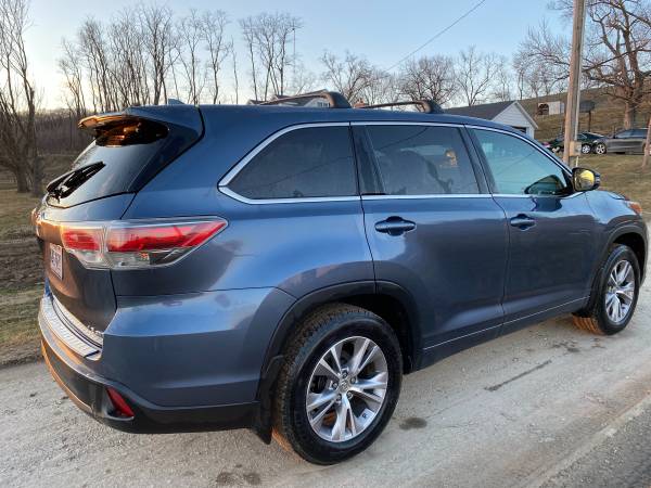 2015 Toyota Highlander LE Plus, AWD V6 for sale in Livonia, MO – photo 3