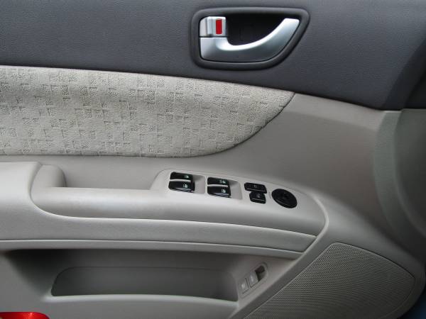 2006 Hyundai Sonata GLS V6, Clean Carfax! Low Miles! for sale in Rowley, MA – photo 23