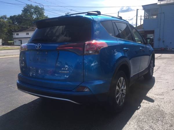 2017 TOYOTA RAV 4 $2000UNDER BOOK!!!!! for sale in Schenectady, NY – photo 4