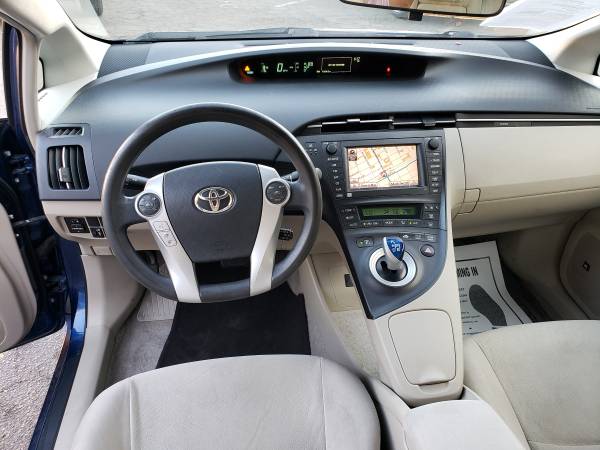 2010 TOYOTA PRIUS III HYBRID "SUPER CLEAN" - cars & trucks - by... for sale in Canoga Park, CA – photo 14