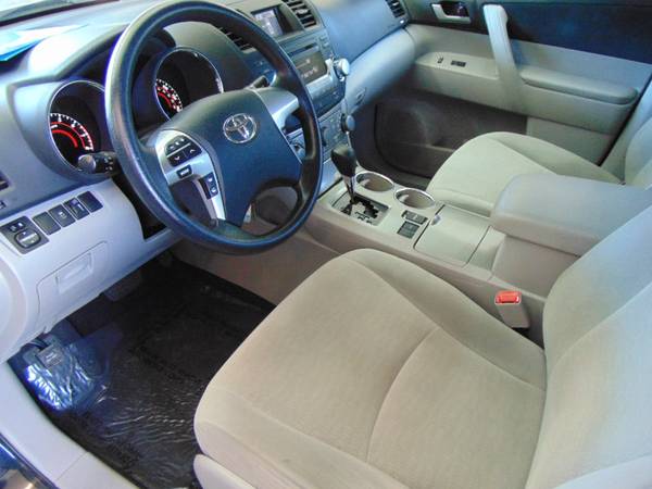 2012 Toyota Highlander Base 2WD V6 for sale in Lutz, FL – photo 22