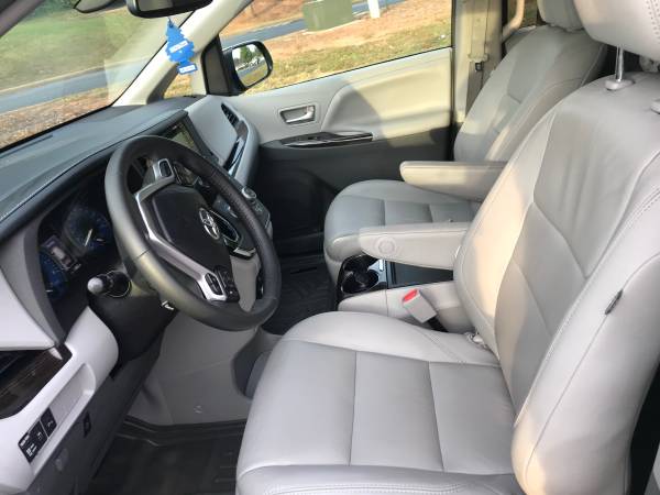 2018 toyota sienna for sale in Boiling Springs, SC – photo 7
