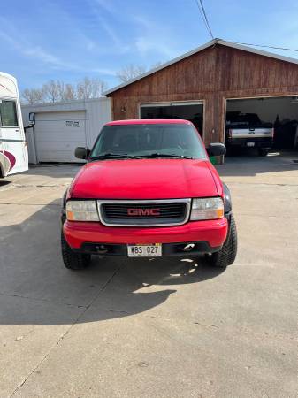 2002 GMC Sonoma (red) for sale in Sioux City, IA – photo 3