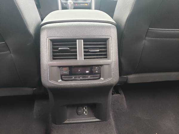 2018 Volkswagen Atlas 3 6L V6 SE FWD - - by dealer for sale in San Antonio, TX – photo 16