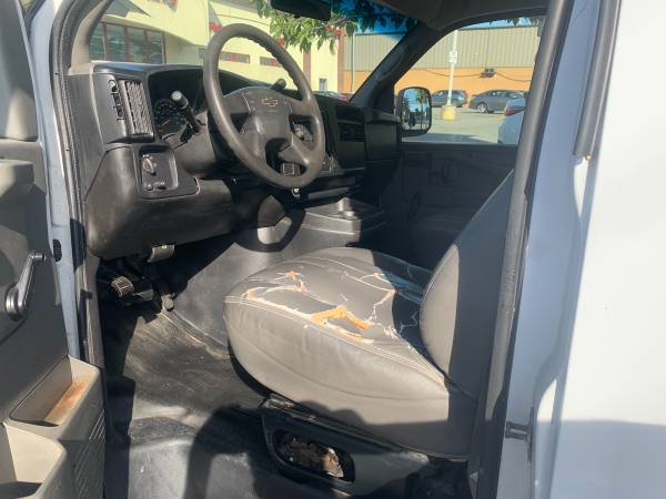 2006 Chevy express 2500 runs new ice cold ac 163k miles for sale in STATEN ISLAND, NY – photo 3