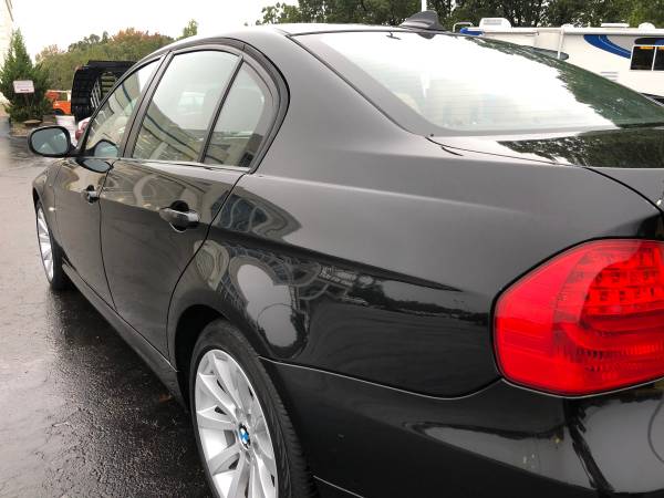 Low Mileage! 2011 BMW 328XI! AWD! Loaded! Clean Carfax! for sale in Ortonville, OH – photo 10
