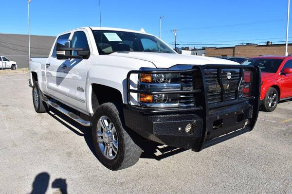 2015 CHEVROLET SILVERADO 2500 HIGH COUNTRY -EASY FINANCING AVAILABLE... for sale in Richardson, TX – photo 3