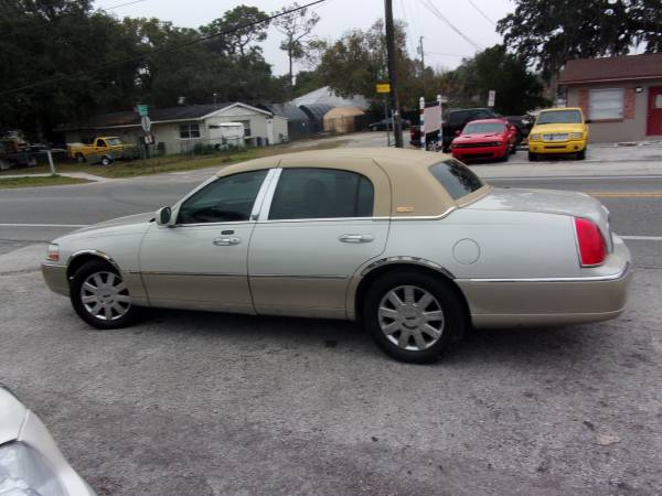 2005 LINCOLN TOWN CAR SIGNATURE LIMITED 100K LOW MILES - cars & for sale in Holiday, FL – photo 6