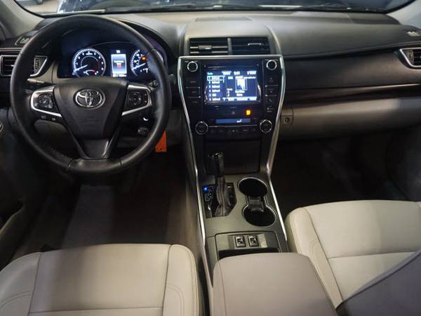 2016 Toyota Camry XLE - - by dealer - vehicle for sale in Glen Burnie, MD – photo 9