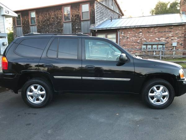 An Impressive 2008 GMC Envoy with 138,597 Miles-western massachusetts for sale in Suffield, MA – photo 3