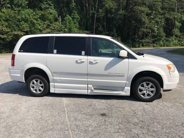 2010 Chrysler Town and Country Handicap Accessible Wheelchair Van for sale in Dallas, OH – photo 6