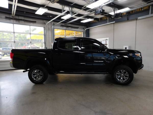 2016 Toyota Tacoma SR5 - - by dealer - vehicle for sale in Airport Motor Mile (Alcoa), TN – photo 6