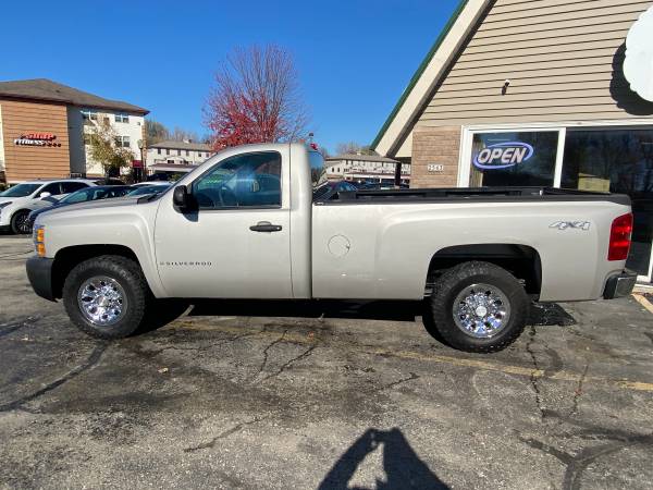 2009 Chevrolet Silverado 1500 4x4 8 ft box - cars & trucks - by... for sale in Cross Plains, WI – photo 4