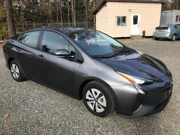 2017 Toyota Prius Three Hatchback for sale in Bellingham, WA – photo 3