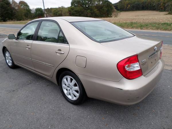 2003 TOYOTA CAMRY XLE - In excellent conditio 3.0L for sale in Stewartsville, PA – photo 7