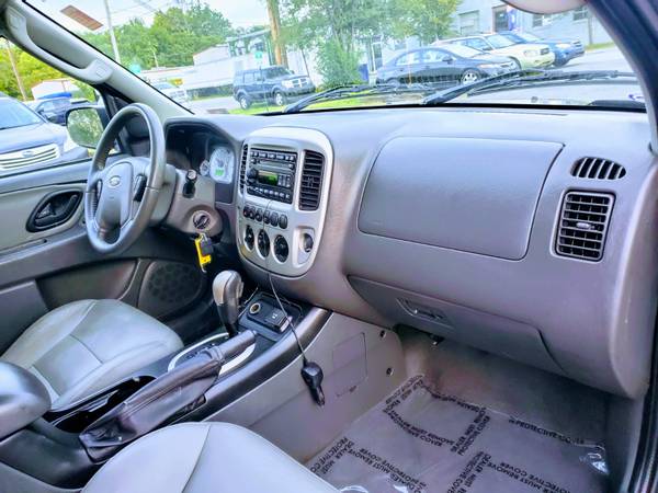 2005 FORD ESCAPE AWD Automatic Low Mileage 1-OWNER⭐+ 6 MONTH... for sale in Front Royal, District Of Columbia – photo 17