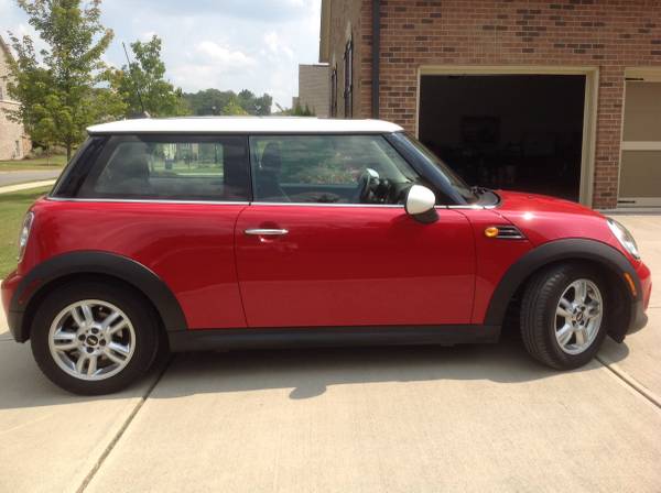 Red Mini Cooper only 44 K miles for sale in Suwanee, NC – photo 4
