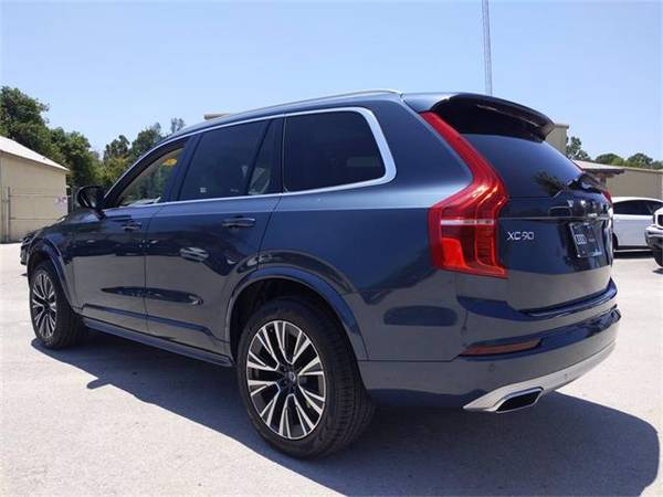 2021 Volvo XC90 T5 Momentum - SUV - - by dealer for sale in Naples, FL – photo 6
