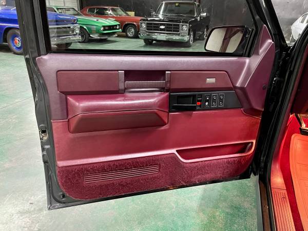1988 Chevrolet Silverado SWB 305tbi/Auto/AC/Lowered/283210 for sale in Sherman, PA – photo 12