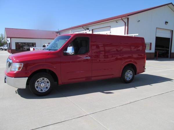 2012 Nissan NV 2500 Van (REDUCED--Super SHARP) for sale in Council Bluffs, IA – photo 3