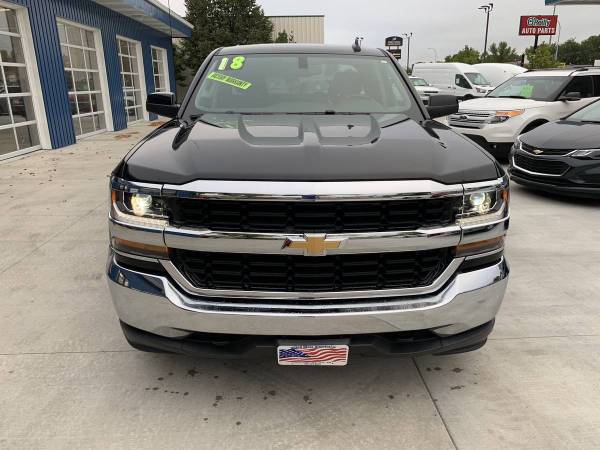 ★★★ 2018 Chevrolet Silverado LT 4x4 / $2900 DOWN! ★ for sale in Grand Forks, ND – photo 3